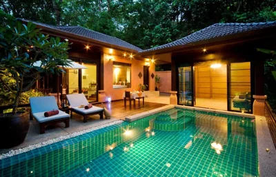 Villa avec piscine et vue sur la montagne — Korsiri Pool Villas